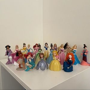 Disney princess figures